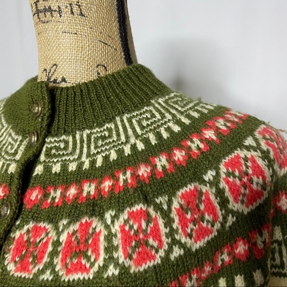 VTG Handmade Wool Knit Nordic Fair Isle Cardigan - Picture 4 of 14